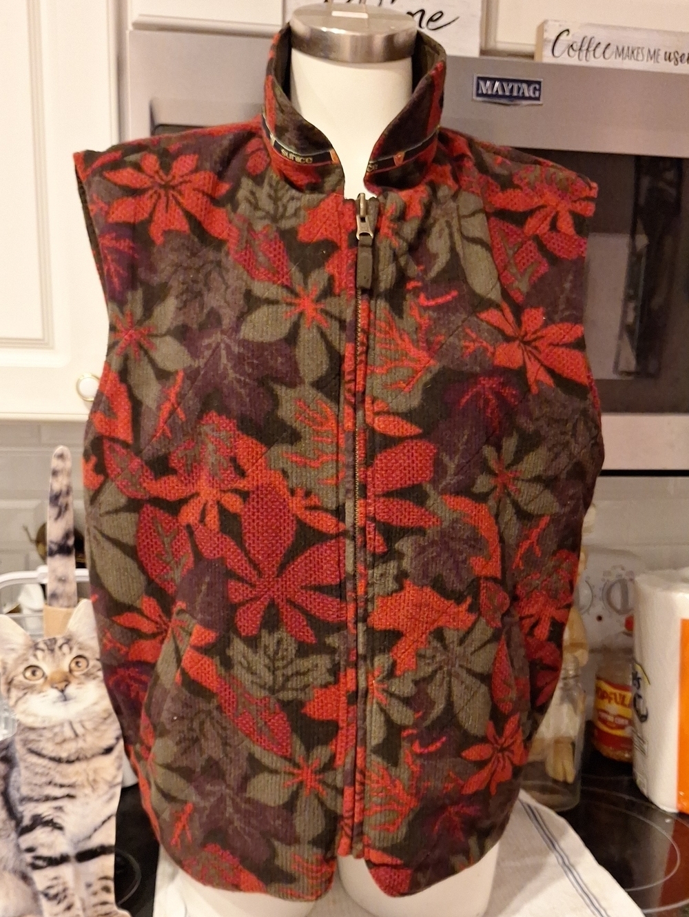 t Sunico Zipper Quilted Vest Size L. EUC
